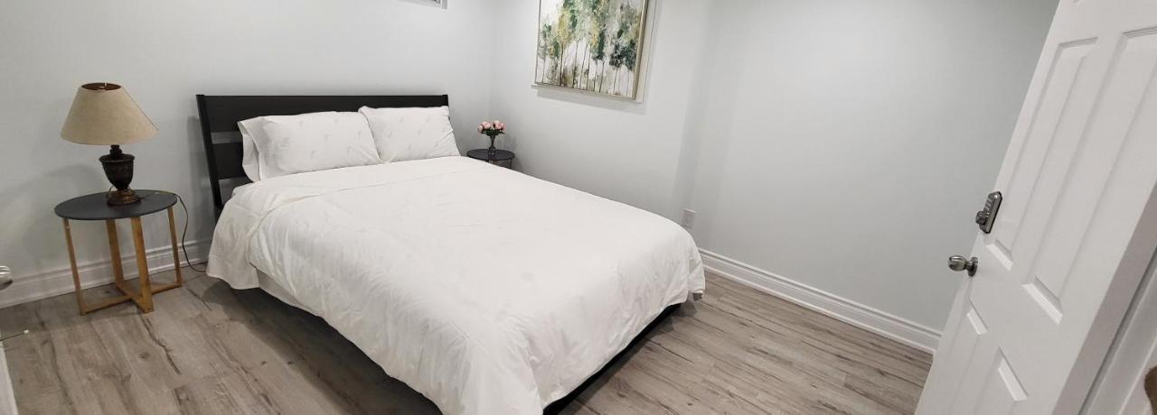 Queen Bedroom With Private Washroom Near 401, 404, Dvp, Markham, North York, Free Parking Toronto Extérieur photo