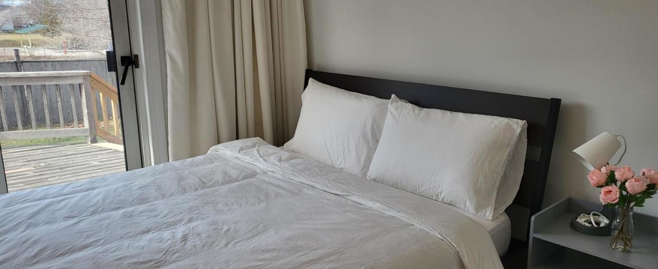 Queen Bedroom With Private Washroom Near 401, 404, Dvp, Markham, North York, Free Parking Toronto Extérieur photo